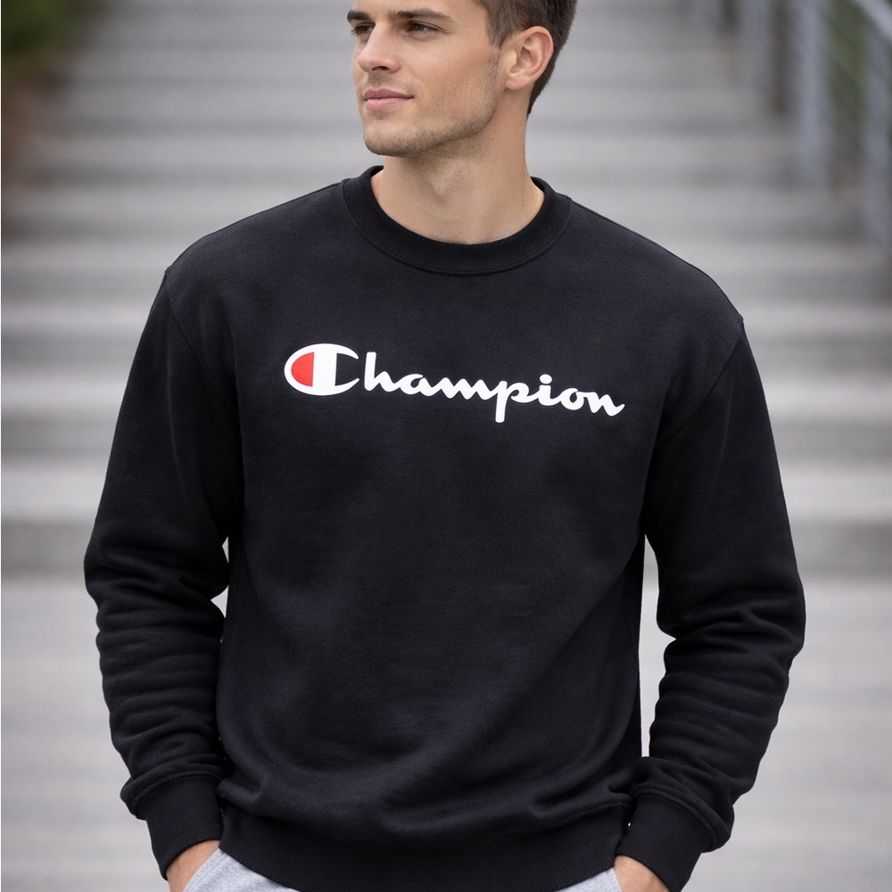 Champion Men’s Black Crewneck Sweatshirt Size M Script Logo Pullover
